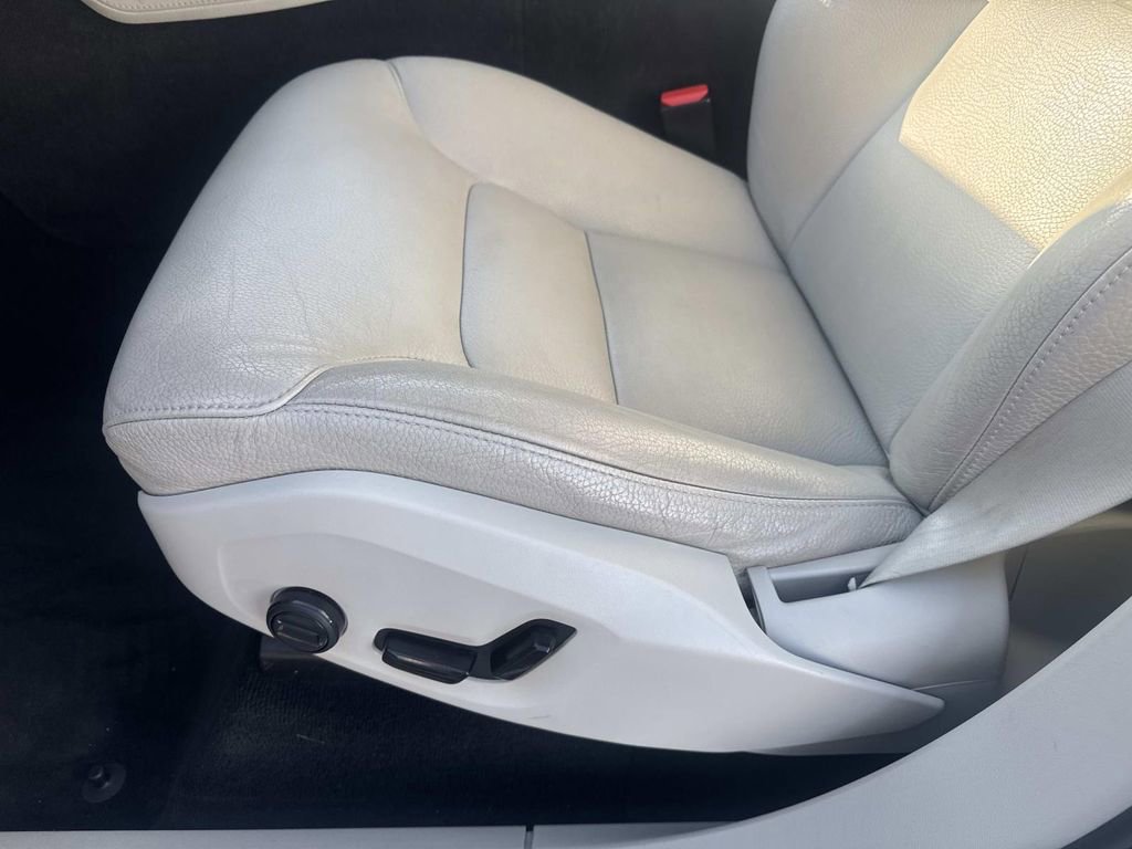 Used 2021 Volvo XC90 T5 Momentum w/ Climate Package image 19