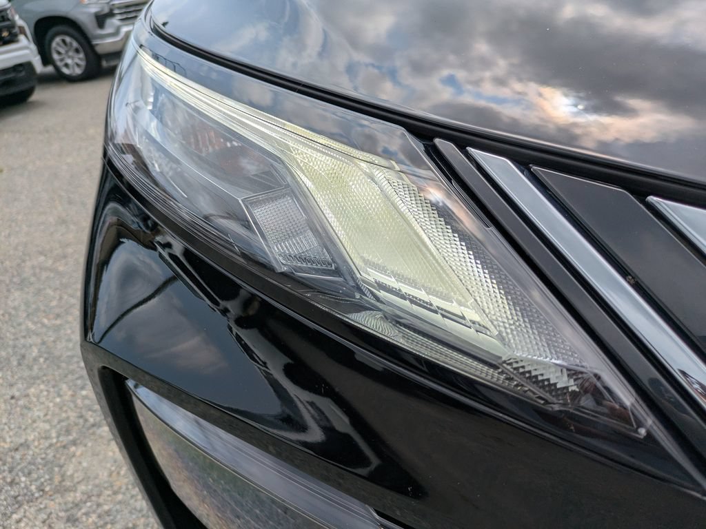 Certified 2023 Nissan Rogue S FWD image 11