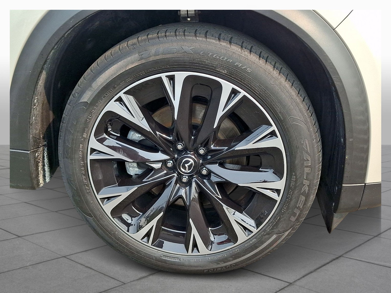 Certified 2024 MAZDA CX-90 Plug-In Hybrid w/ Premium Plus AWD/4WD image 8