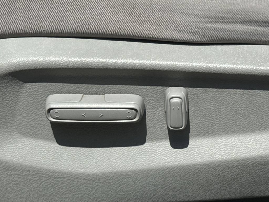 Used 2020 Honda Odyssey LX image 14
