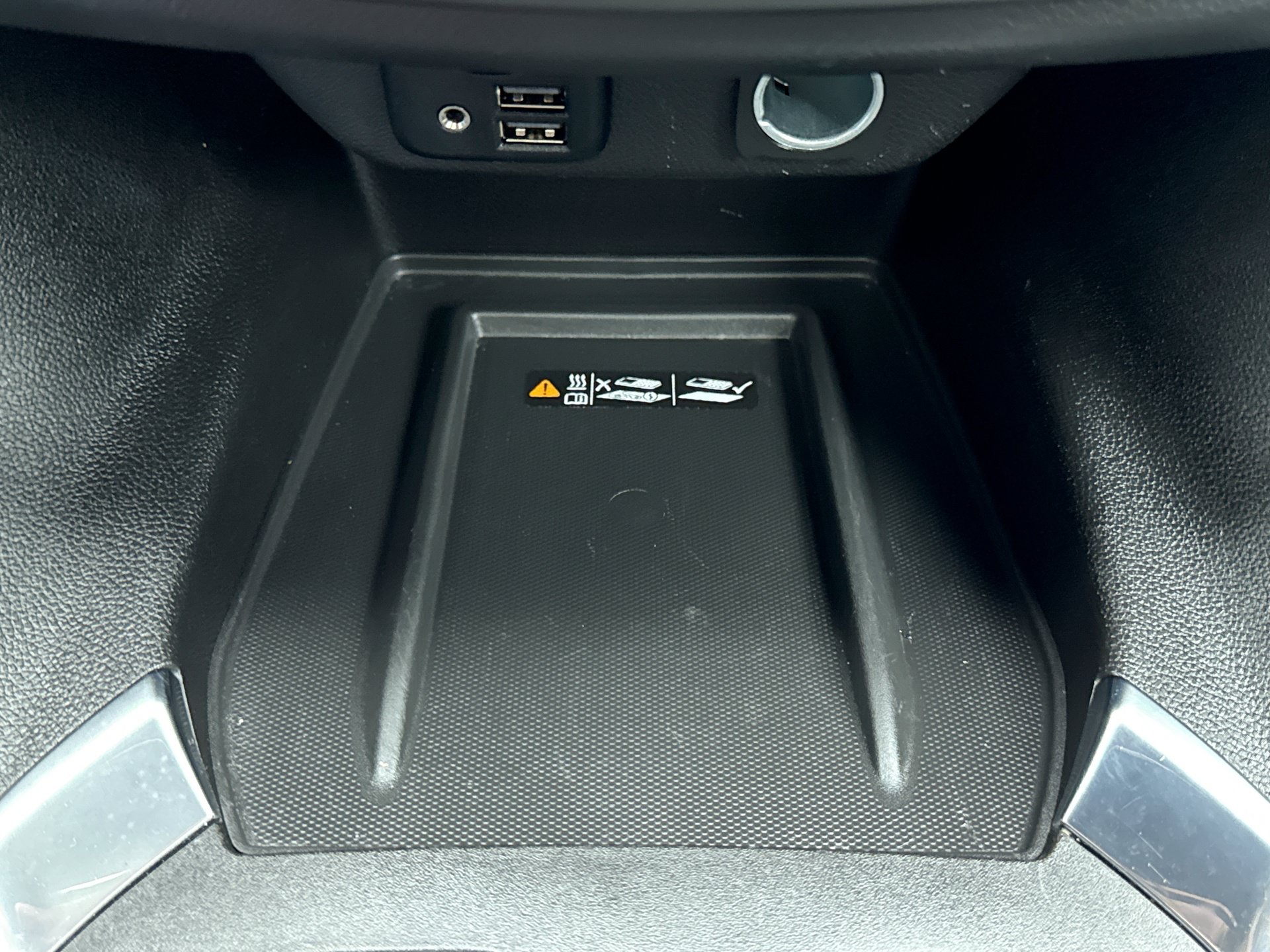 Used 2023 Chevrolet Traverse RS AWD/4WD image 18