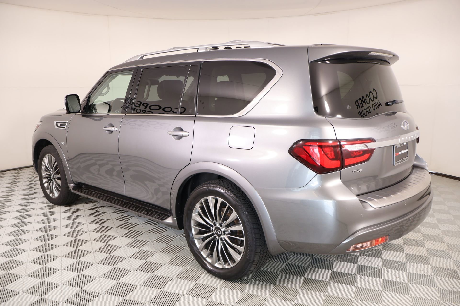Used 2019 INFINITI QX80 Luxe w/ 22" Wheel Package AWD/4WD image 26
