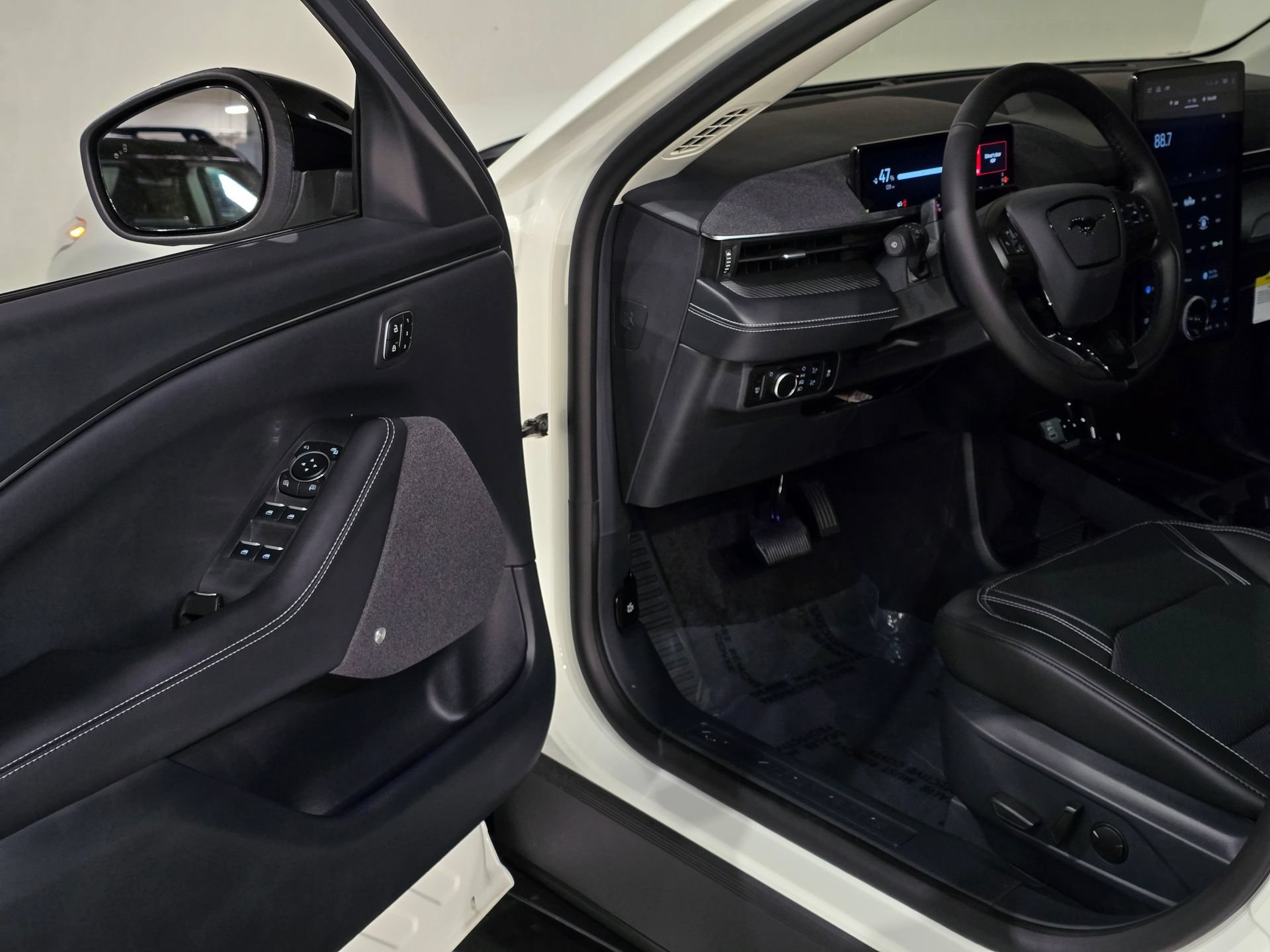 New 2025 Ford Mustang Mach-E Premium AWD/4WD image 21