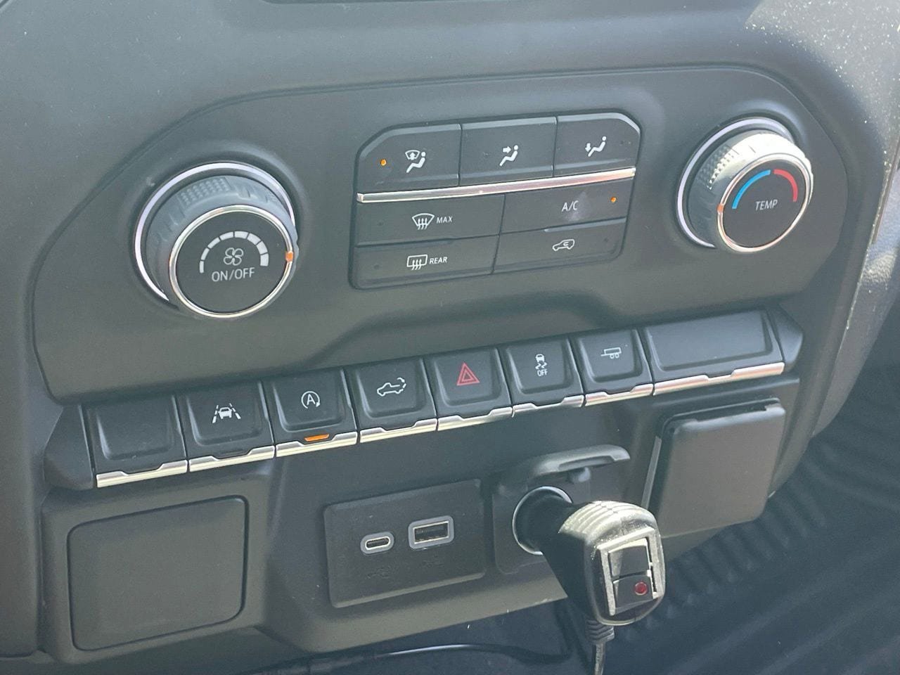 Used 2022 Chevrolet Silverado 1500 Custom RWD image 11