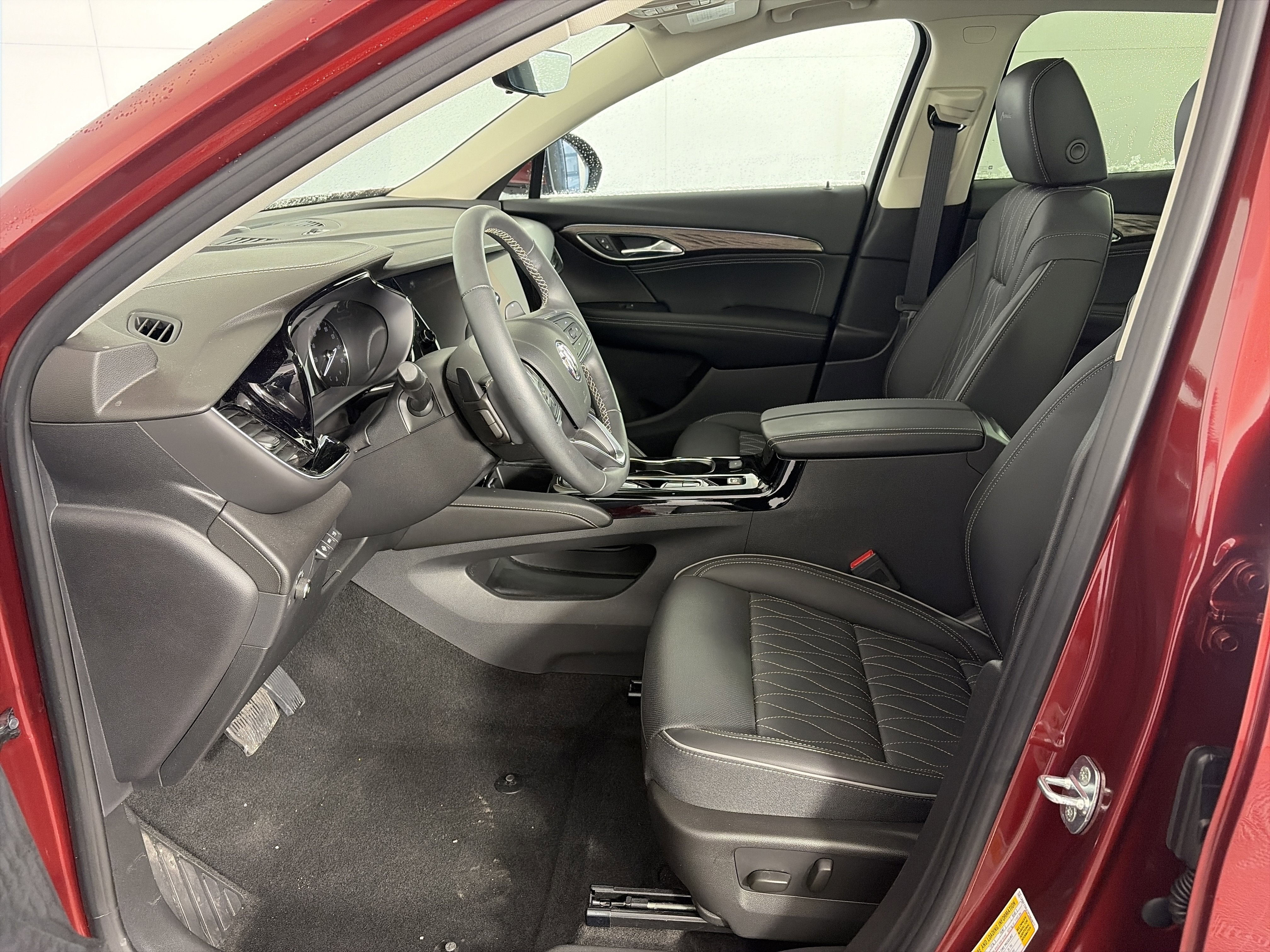 Used 2023 Buick Envision Avenir image 6