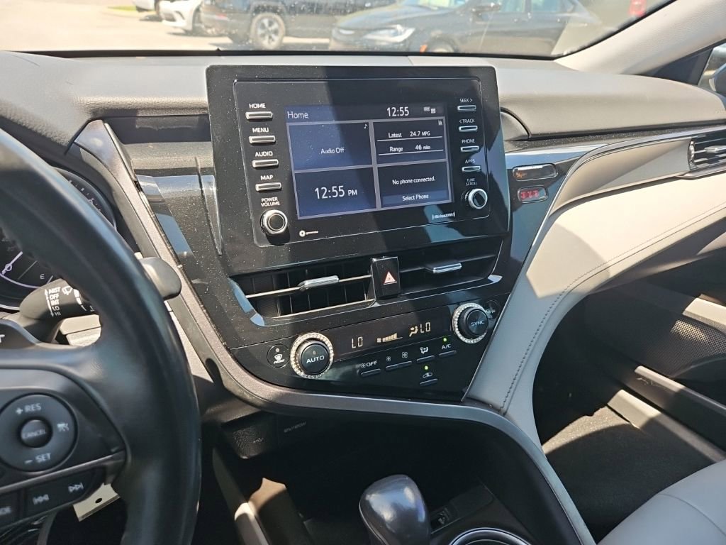 Used 2023 Toyota Camry SE FWD image 19