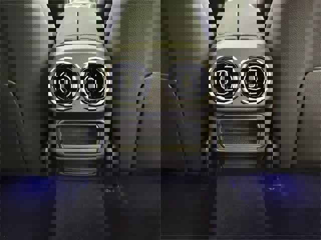 Certified 2025 Mercedes-Benz GLC 300 4MATIC image 35