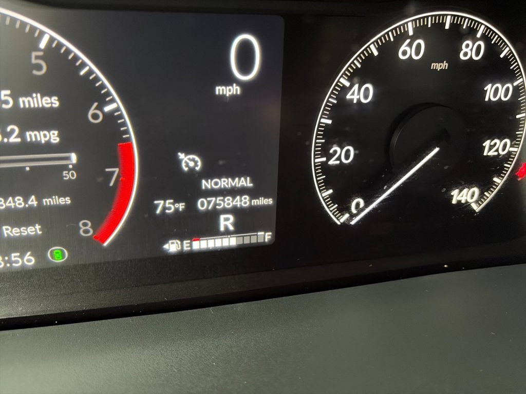 Used 2023 Honda Pilot Touring image 32