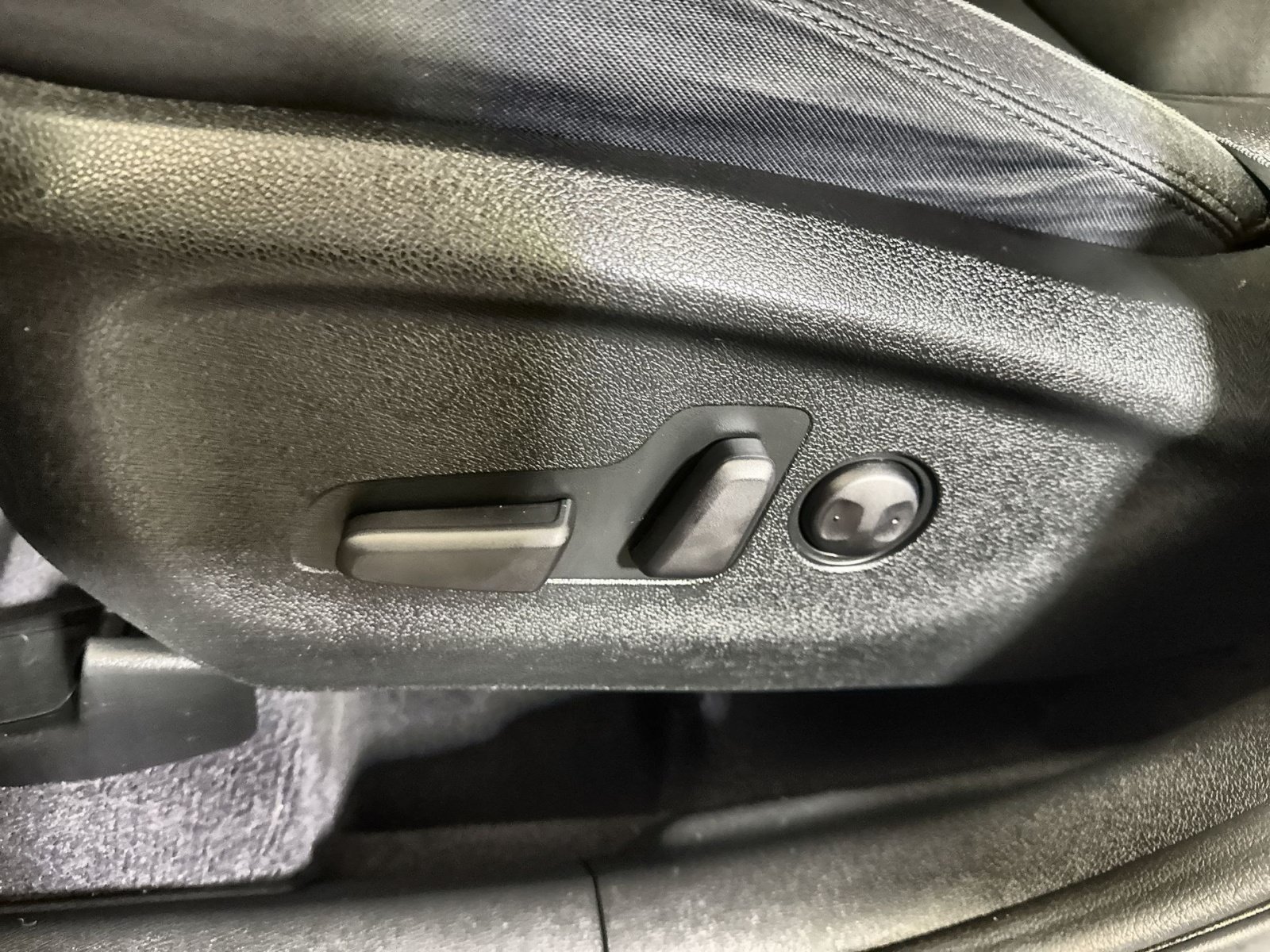 Used 2019 Kia Sorento AWD V6 image 14