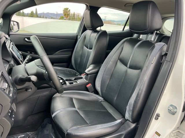 Used 2019 Nissan Leaf SL Plus w/ Protection Package image 17
