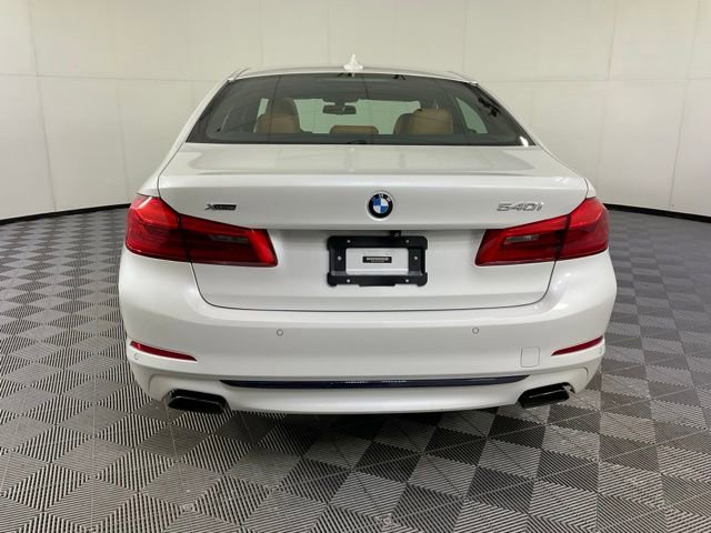 Used 2018 BMW 540i xDrive AWD/4WD image 6