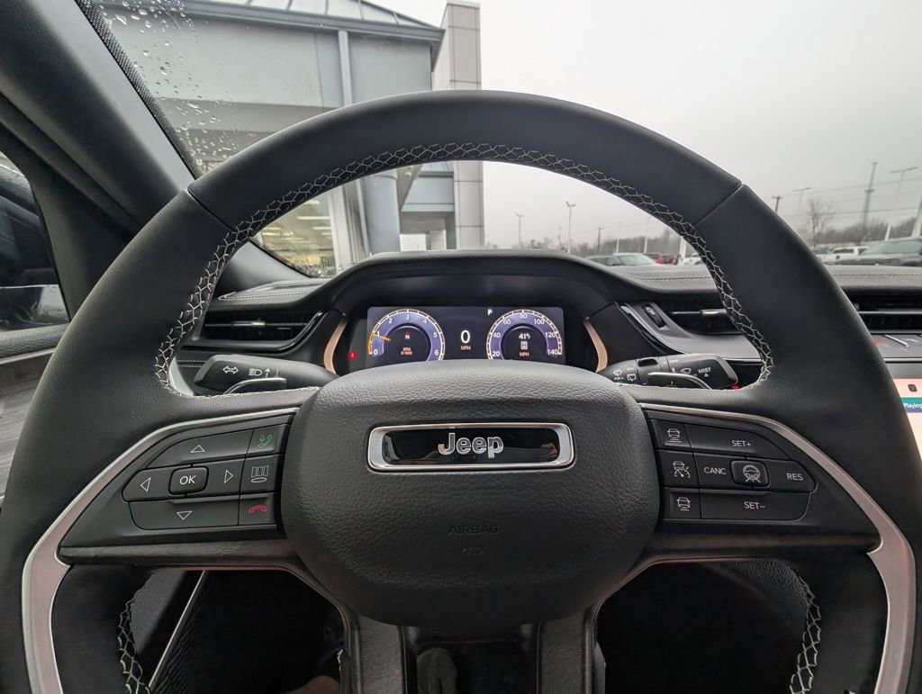 New 2026 Jeep Grand Cherokee L Limited image 22