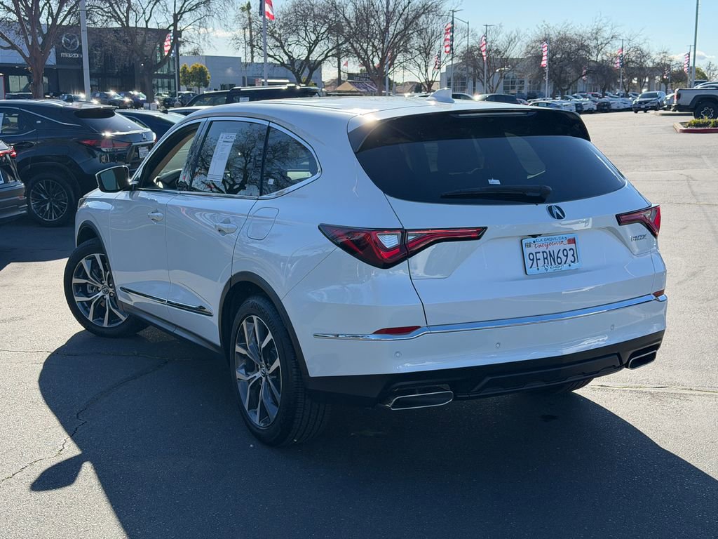 Certified 2023 Acura MDX FWD w/ Technology Package image 8