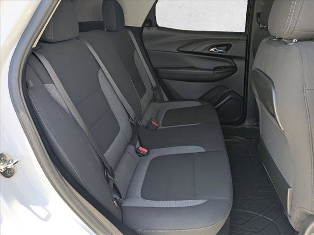 Used 2021 Chevrolet TrailBlazer LT w/ Convenience Package FWD image 18