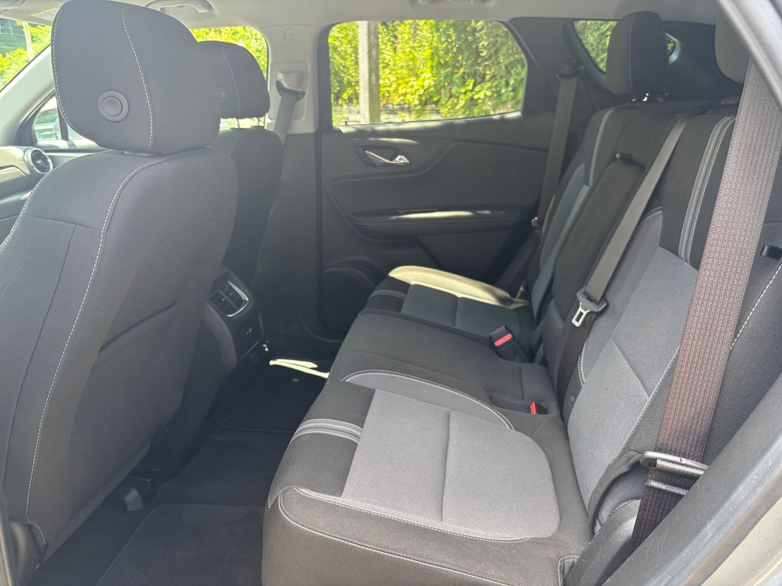 Used 2025 Chevrolet Blazer LT FWD image 28