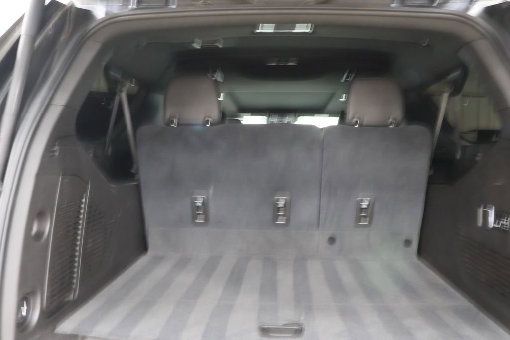 Used 2021 Chevrolet Suburban Z71 w/ Luxury Package image 23