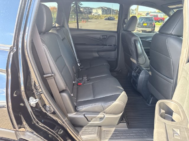 Used 2023 Honda Passport EX-L image 12