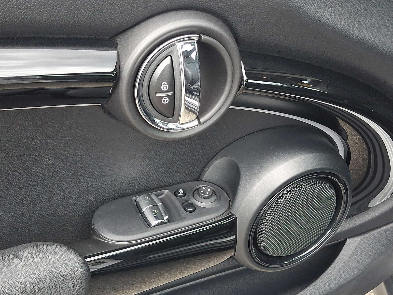 Used 2024 MINI Cooper S FWD image 13