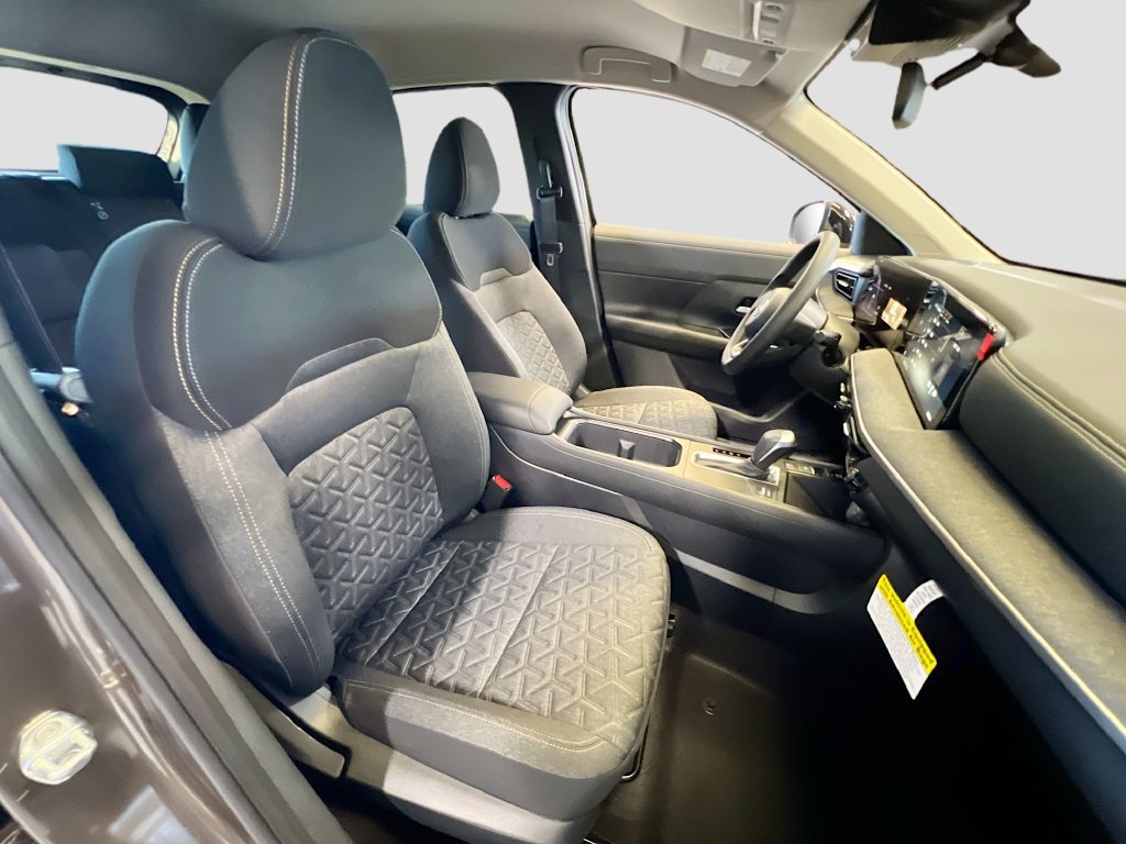New 2026 Nissan Kicks SV w/ Cold Weather Package AWD/4WD image 24