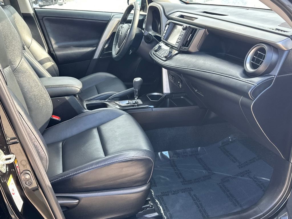 Used 2018 Toyota RAV4 Limited w/ All Weather Liner Package image 12