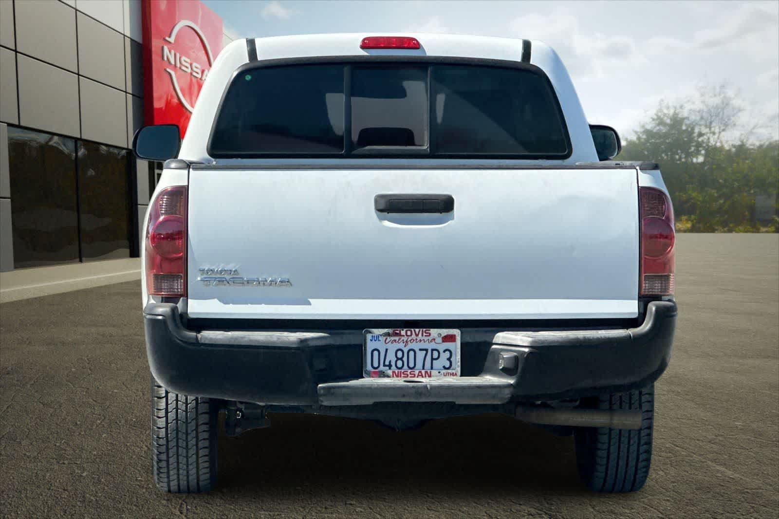 Used 2012 Toyota Tacoma 2WD Regular Cab image 6