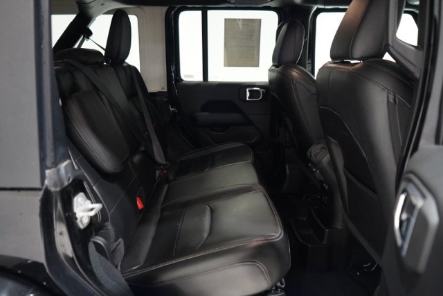 Used 2023 Jeep Wrangler Unlimited Sahara image 29