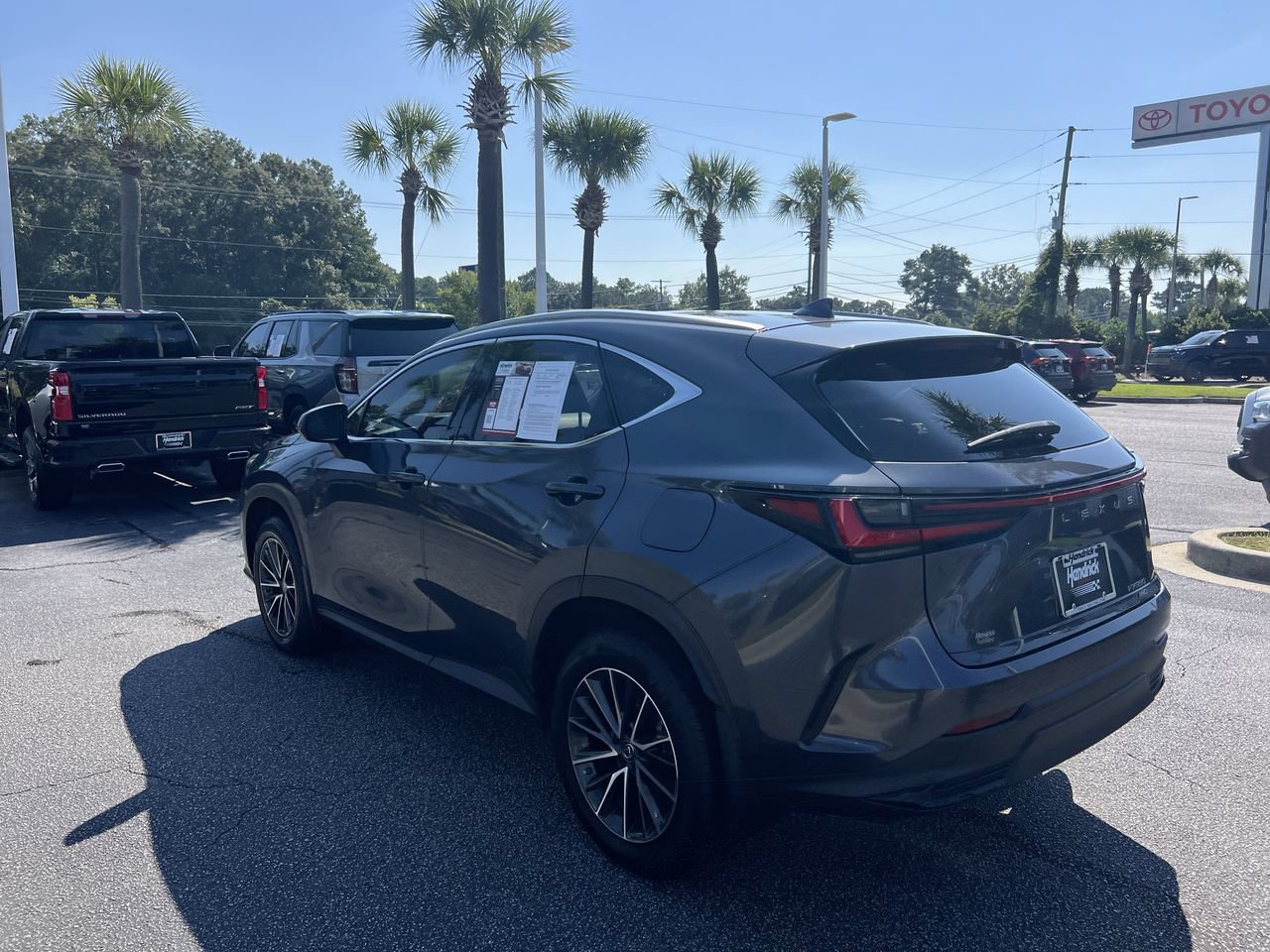 Used 2022 Lexus NX 350 AWD image 8