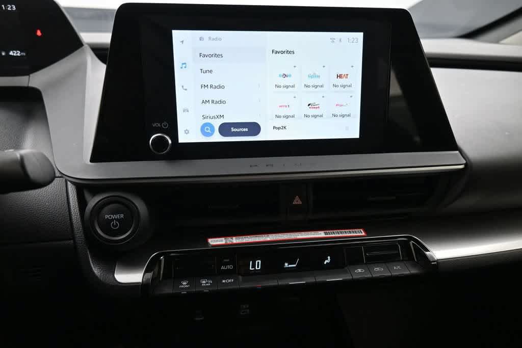 Certified 2025 Toyota Prius LE FWD image 17