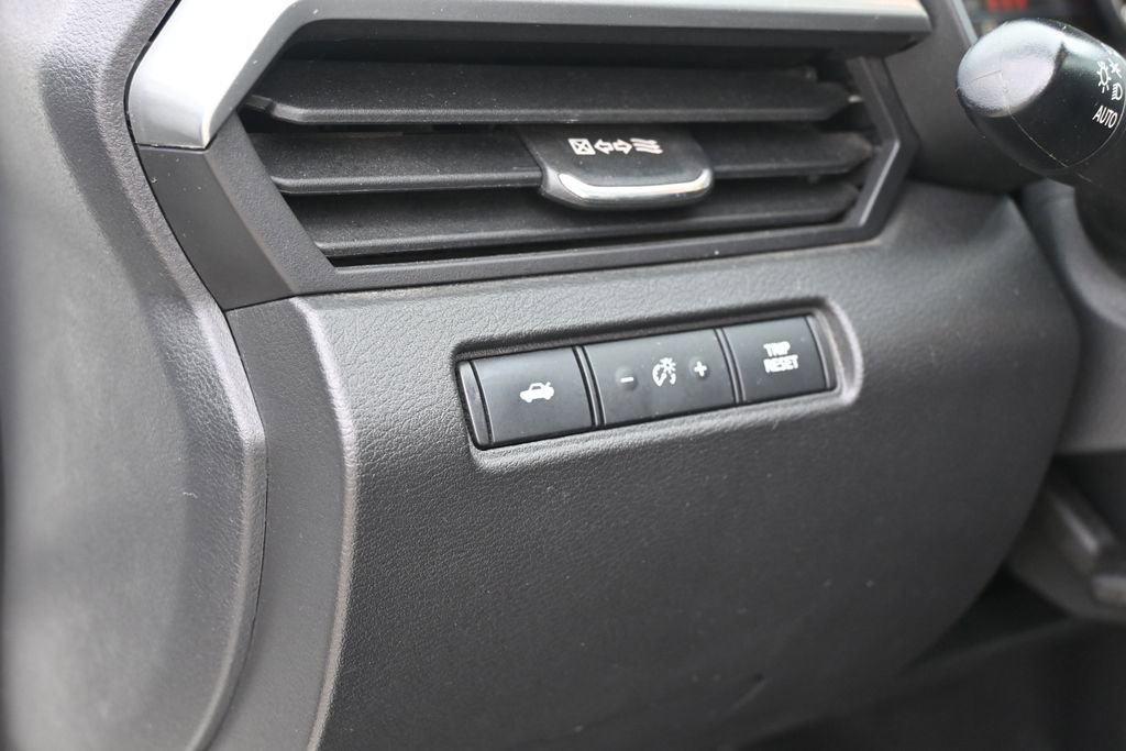 Used 2023 Nissan Altima 2.5 SR w/ SR Premium Package image 13