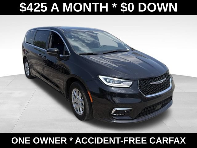 Used 2025 Chrysler Pacifica Select FWD image 8