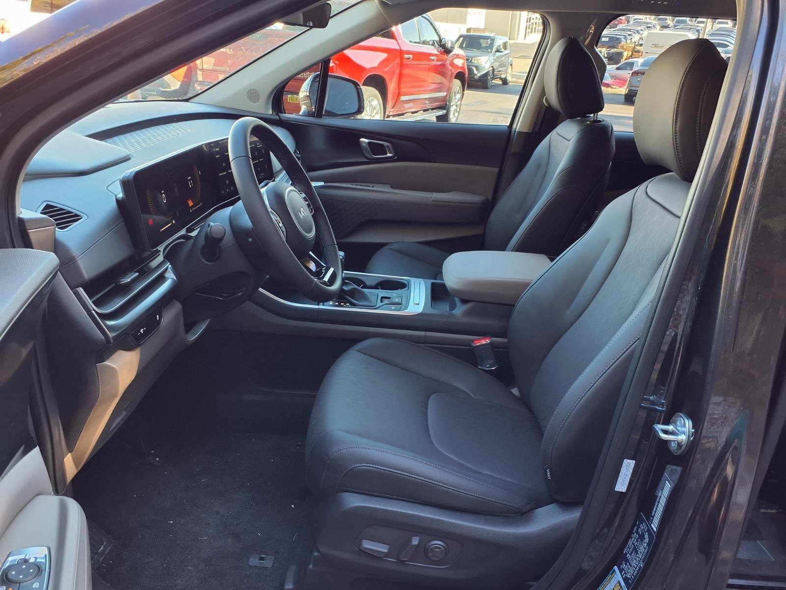 New 2026 Kia Carnival image 5