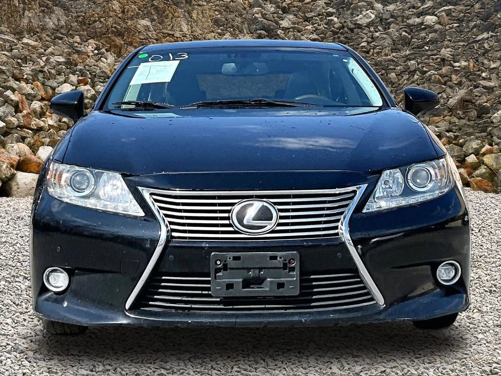 Used 2015 Lexus ES 350 w/ Ultra Luxury Package image 3