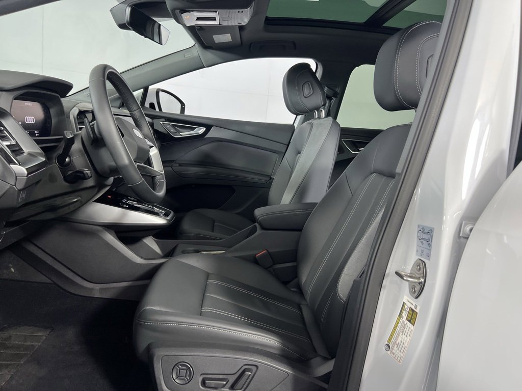 Used 2024 Audi Q4 e-tron Premium Plus w/ Premium Plus image 27