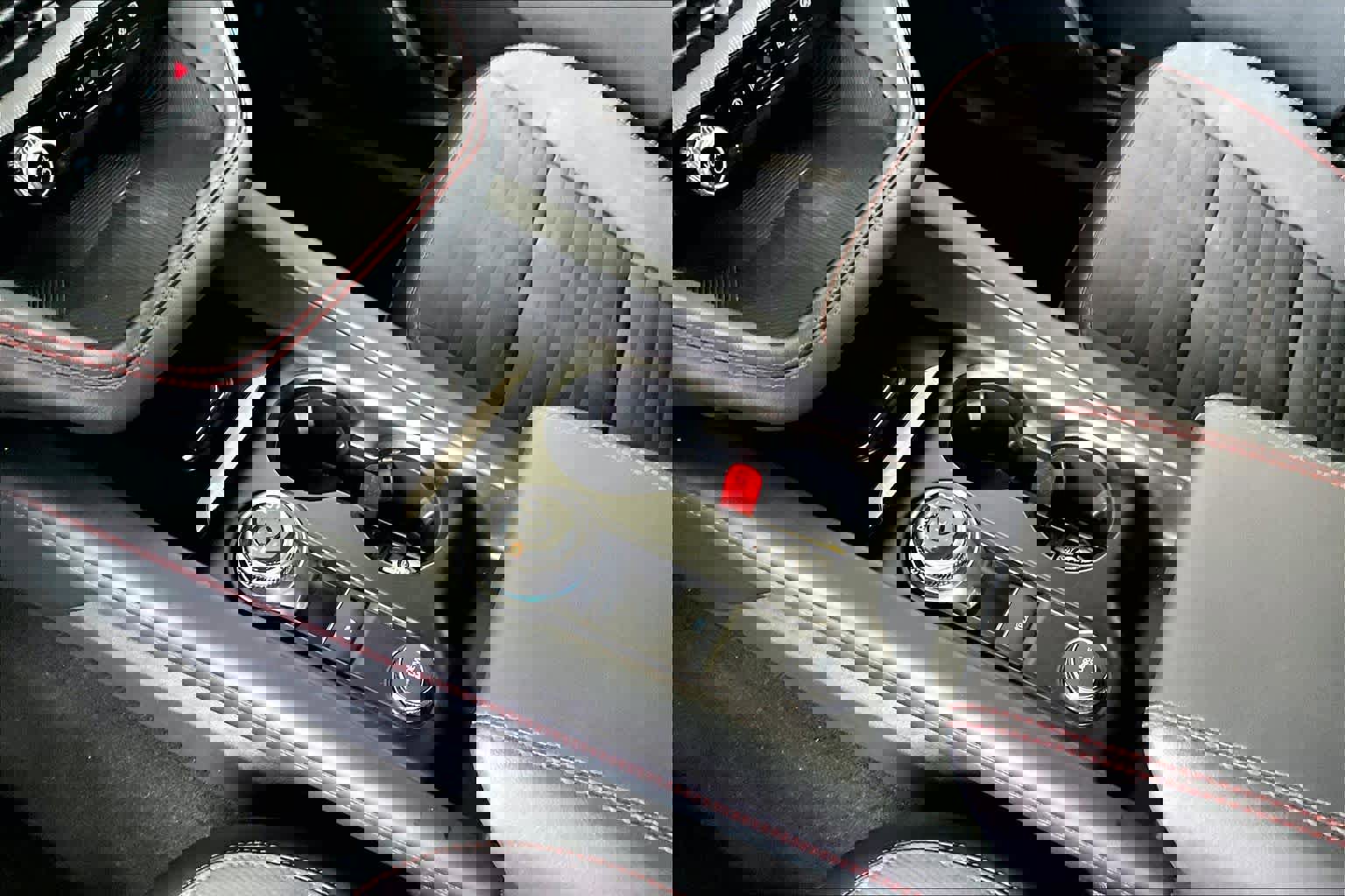 Certified 2025 Ford Explorer ST-Line w/ ST-Line Street Pack image 16