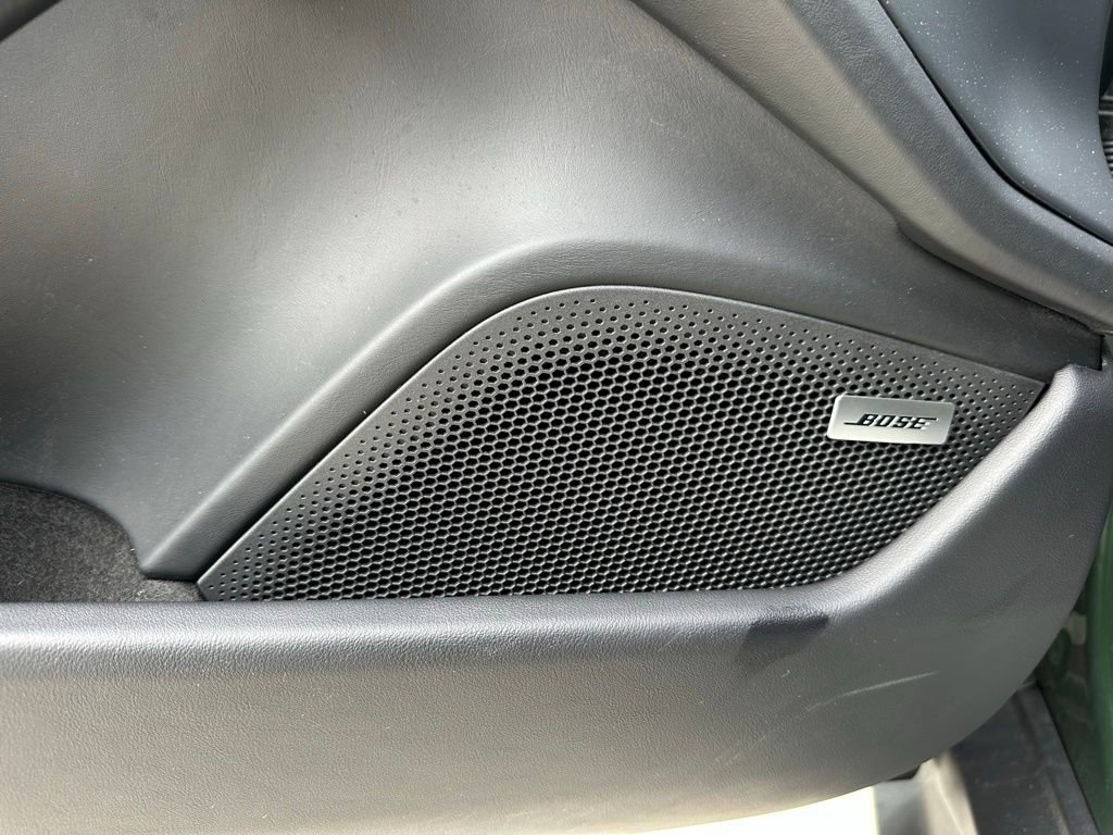 Used 2025 Porsche Taycan 4S image 21