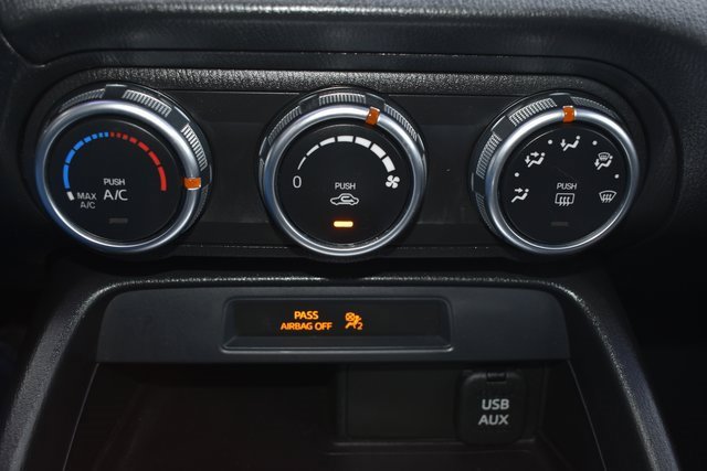 Used 2017 FIAT 124 Spider Classica image 23