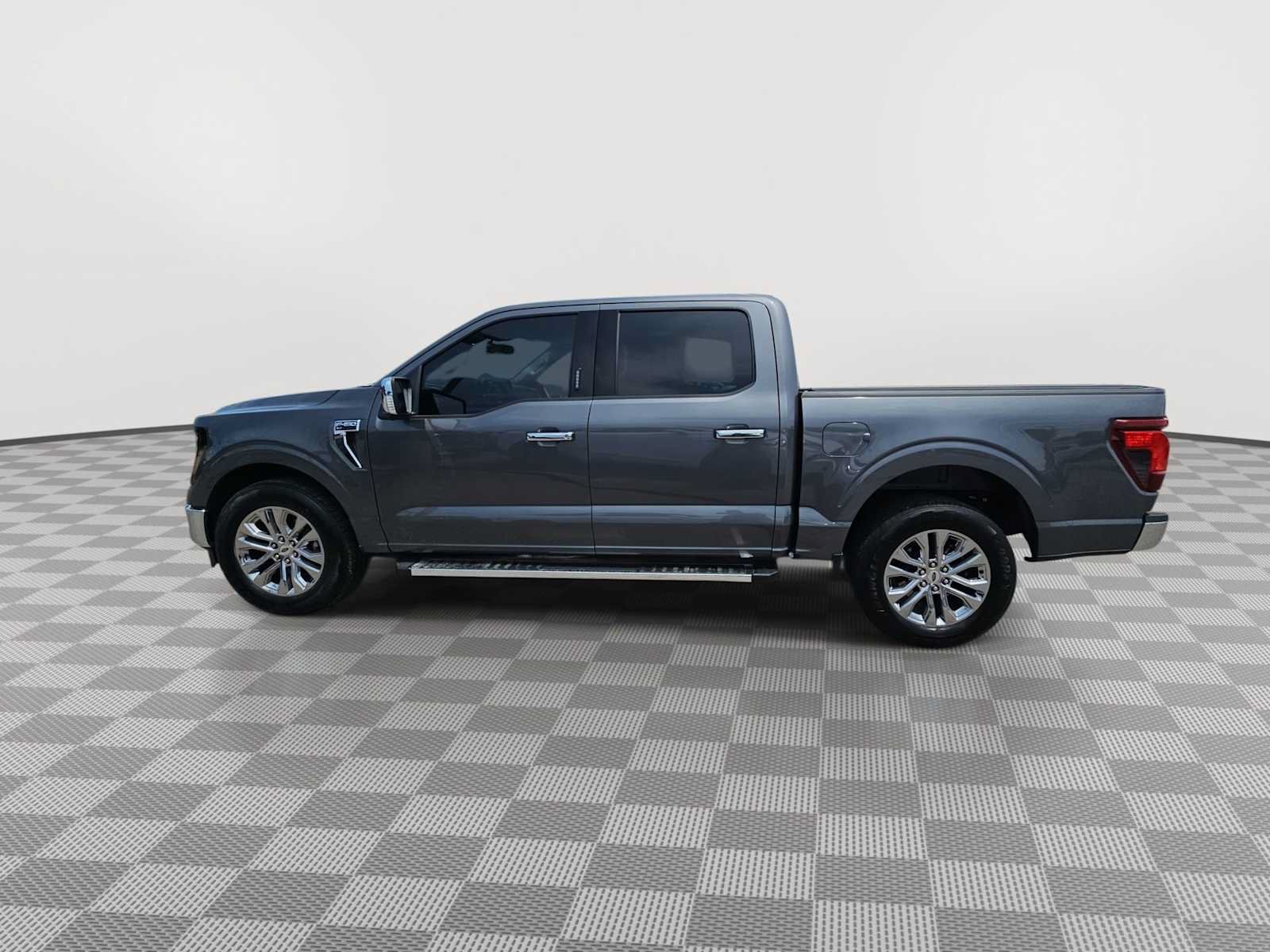 Used 2024 Ford F150 XLT w/ Equipment Group 302A MID RWD image 5