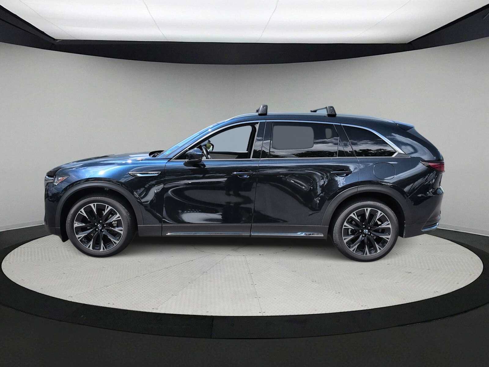 Used 2024 MAZDA CX-90 Plug-In Hybrid w/ Premium Pkg AWD/4WD image 5