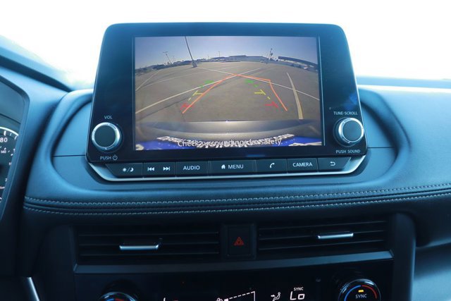 Used 2024 Nissan Rogue SV image 25