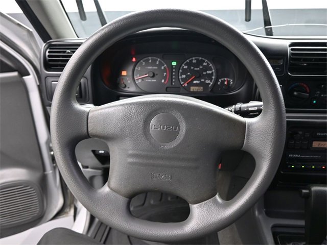 Used 2000 Isuzu Rodeo S image 27