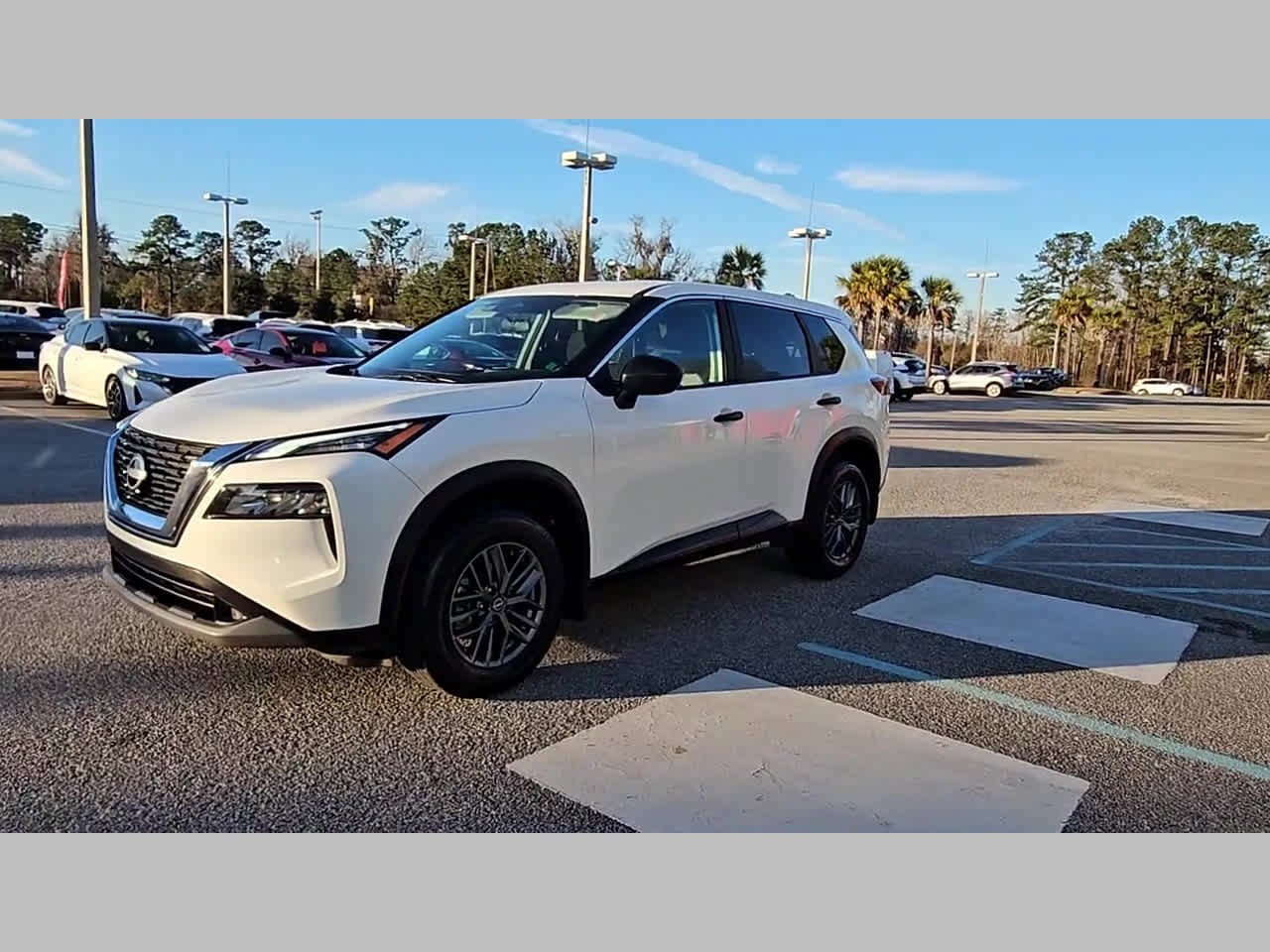 Used 2023 Nissan Rogue S image 21
