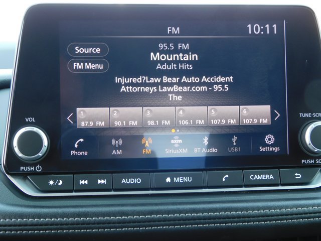 Used 2024 Nissan Rogue S FWD image 19