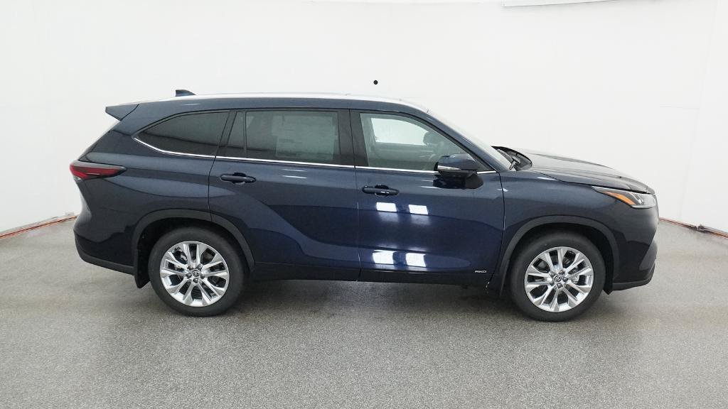 New 2026 Toyota Highlander Limited AWD/4WD image 14