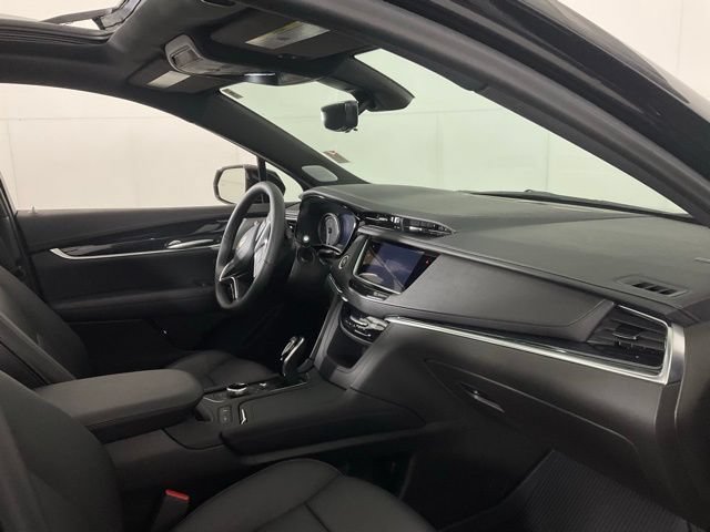 Certified 2025 Cadillac XT5 Premium Luxury w/ Technology Package AWD/4WD image 26