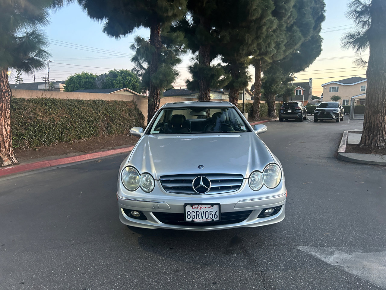 Used 2008 Mercedes-Benz CLK 350 Coupe image 8