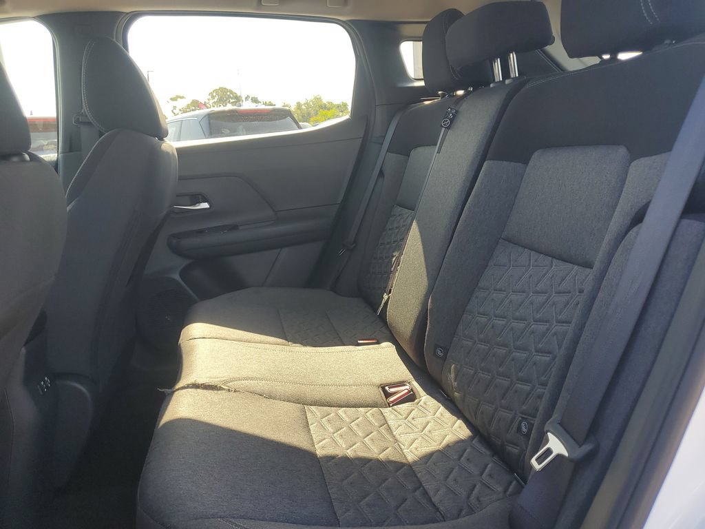 Used 2026 Nissan Kicks SV w/ Illumination Package FWD image 14