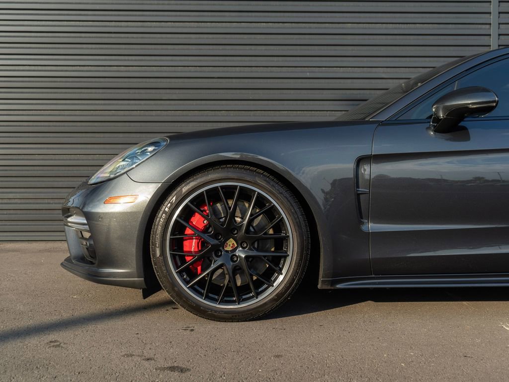 Used 2019 Porsche Panamera Turbo image 12