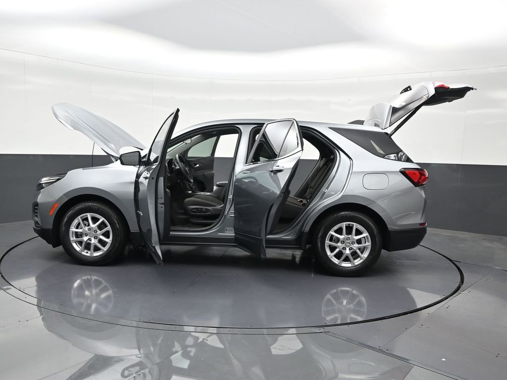 Used 2024 Chevrolet Equinox LT FWD image 34