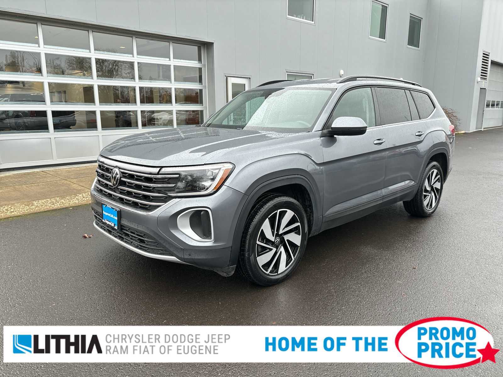 Used 2024 Volkswagen Atlas SE image 1