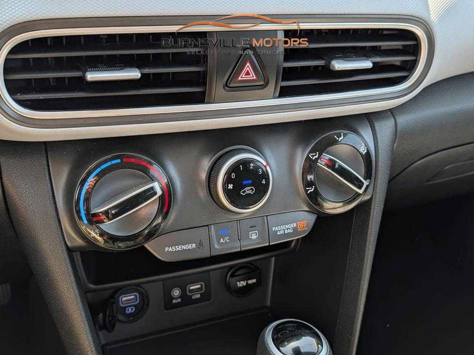 Used 2019 Hyundai Kona SE AWD/4WD image 22
